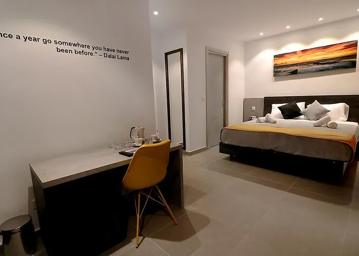 Luma Pensiune St. Julian's